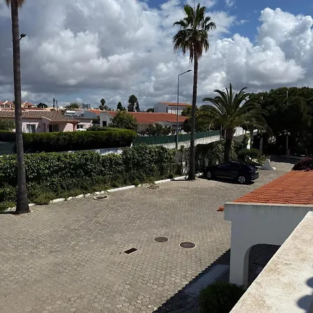 Oura Retreat